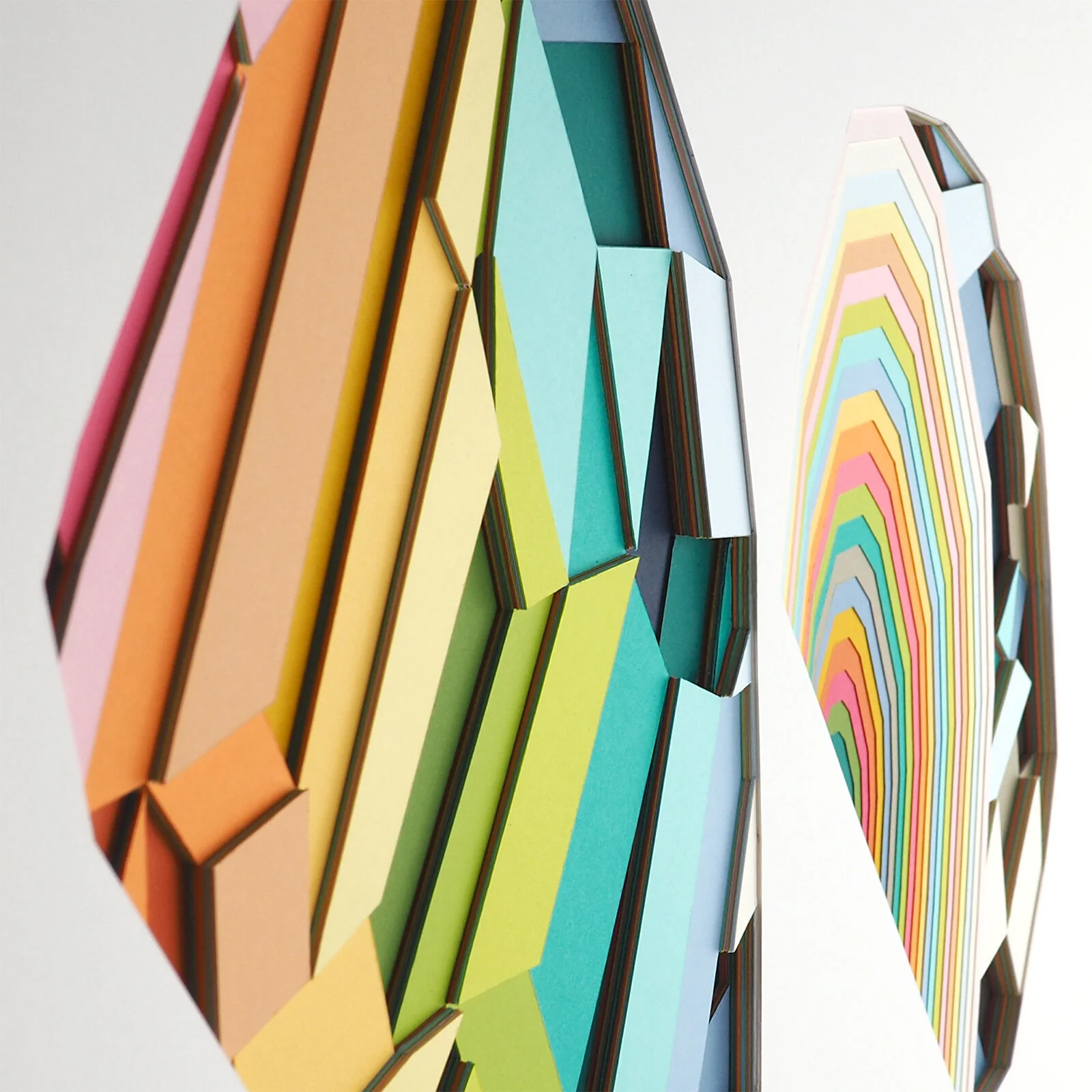 divide13_detail4b.jpg