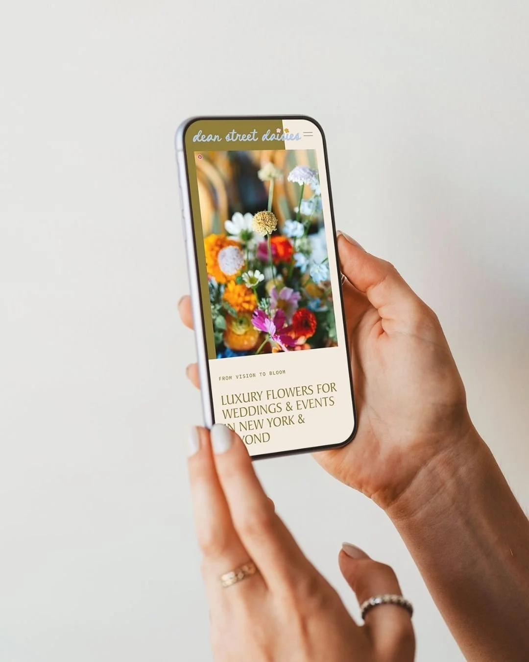 Dean Street Daisies - Unearth Squarespace Template Full Template Restyle Showcase Mobile version