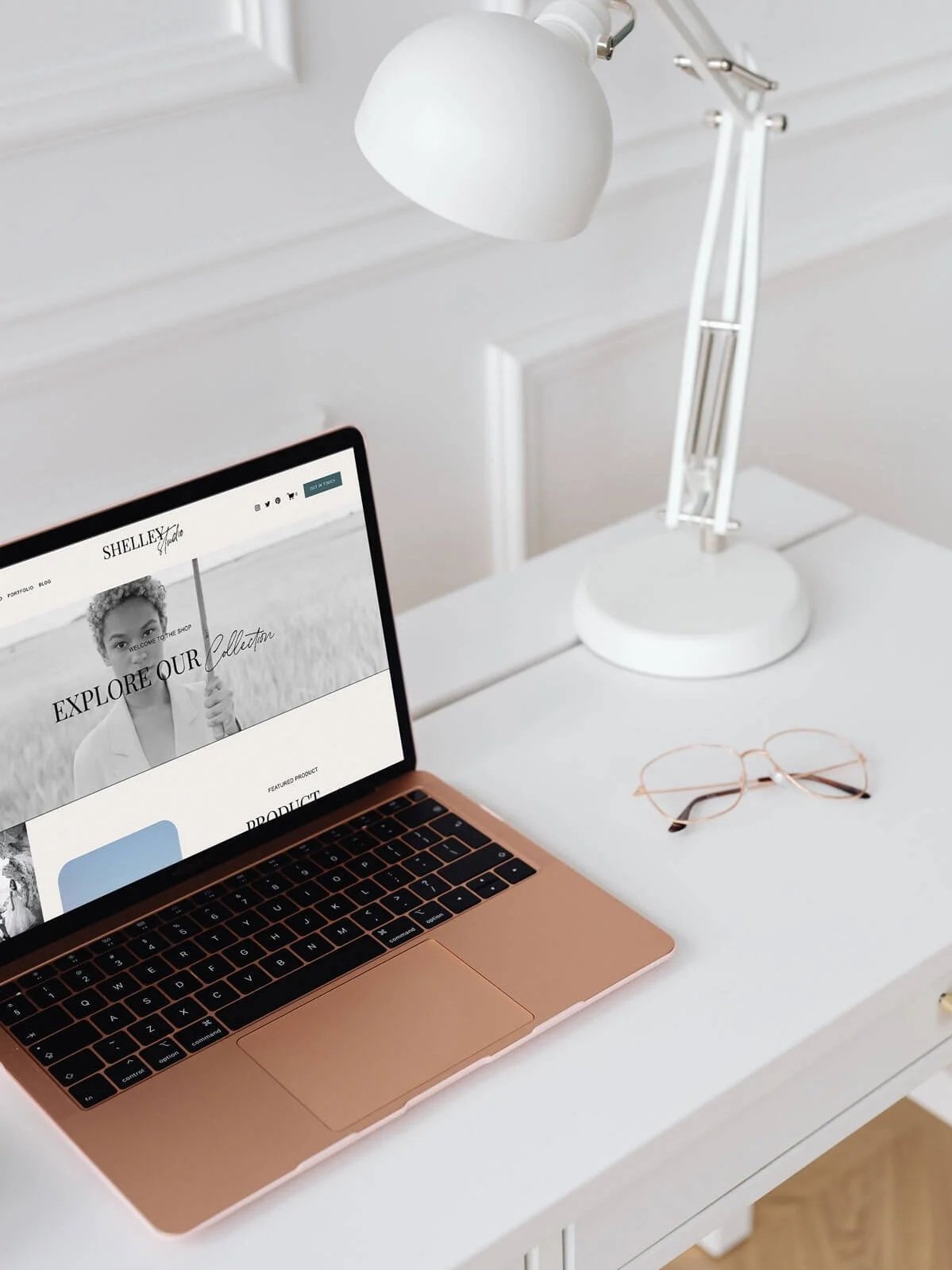 Shelley-Mockup-Shop.jpg