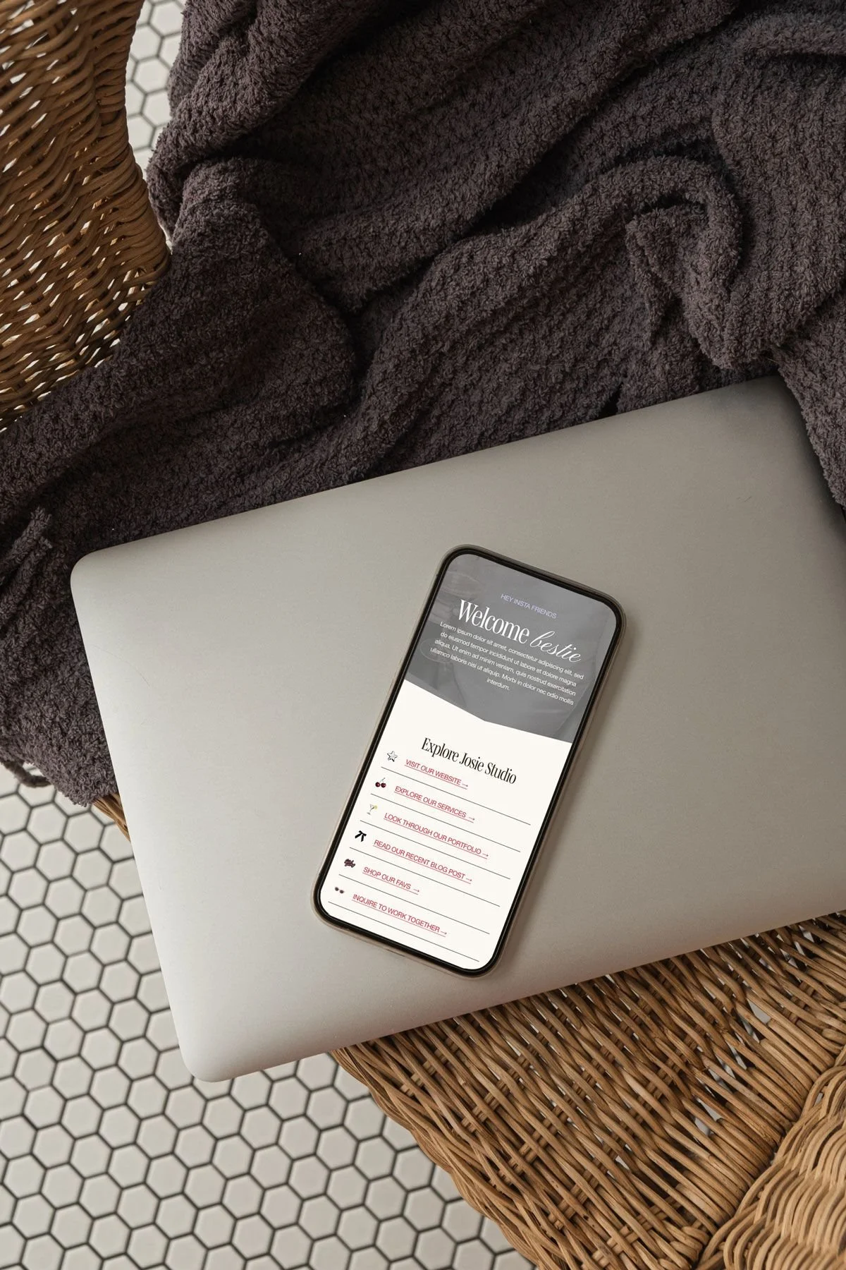 Josie-Mockup-IGLinks.jpg