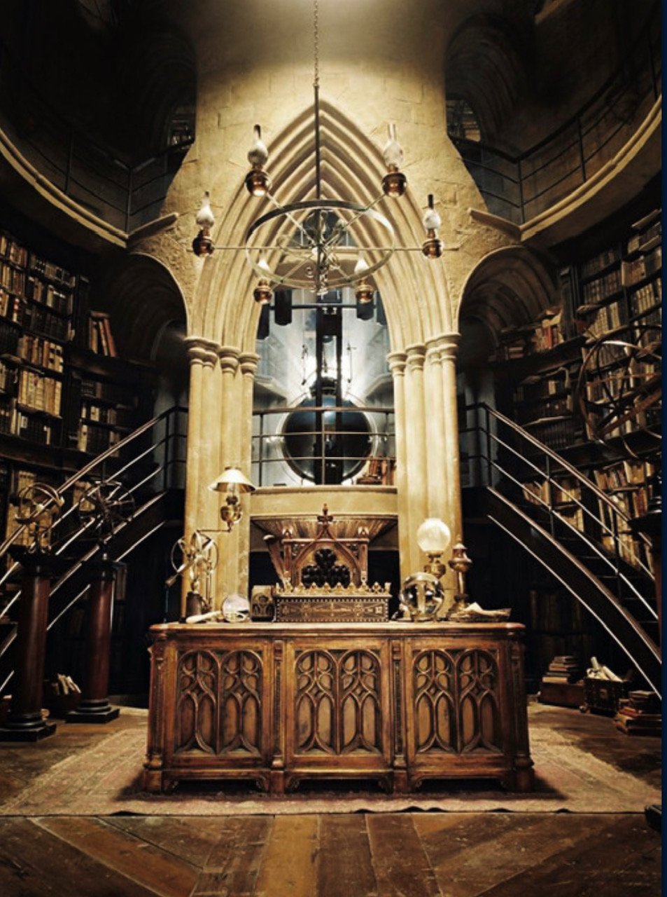 Dumbledore's Desk.jpeg