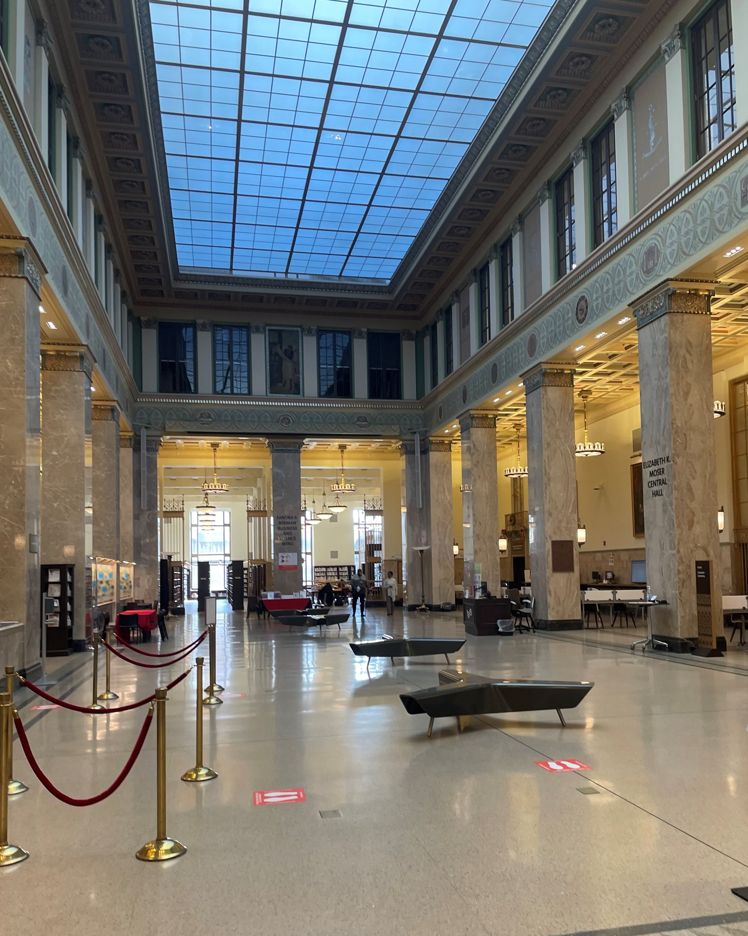 Interior.jpg