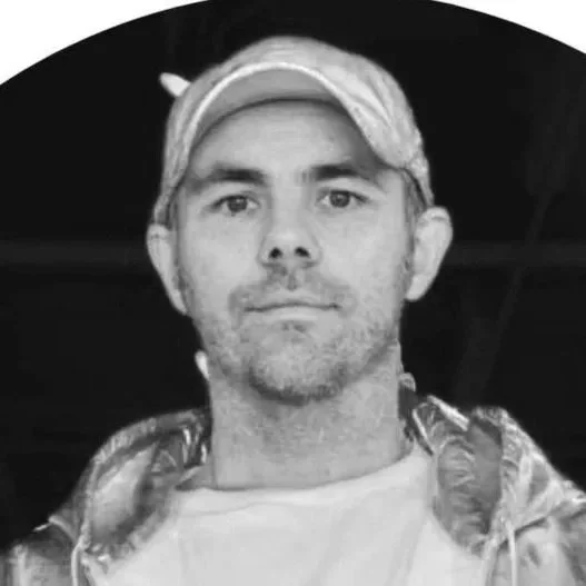 johnathan schultz.jpg