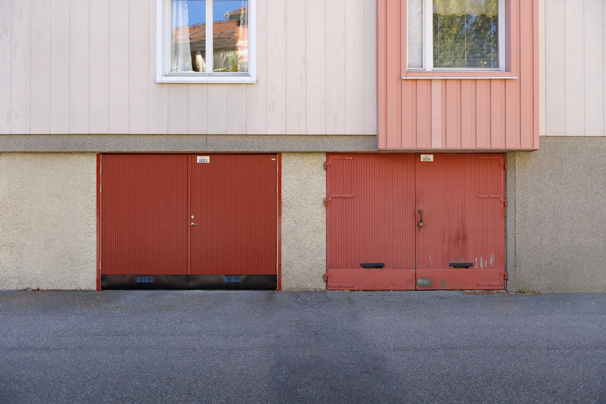 ny_och_gammal_garageport.jpg