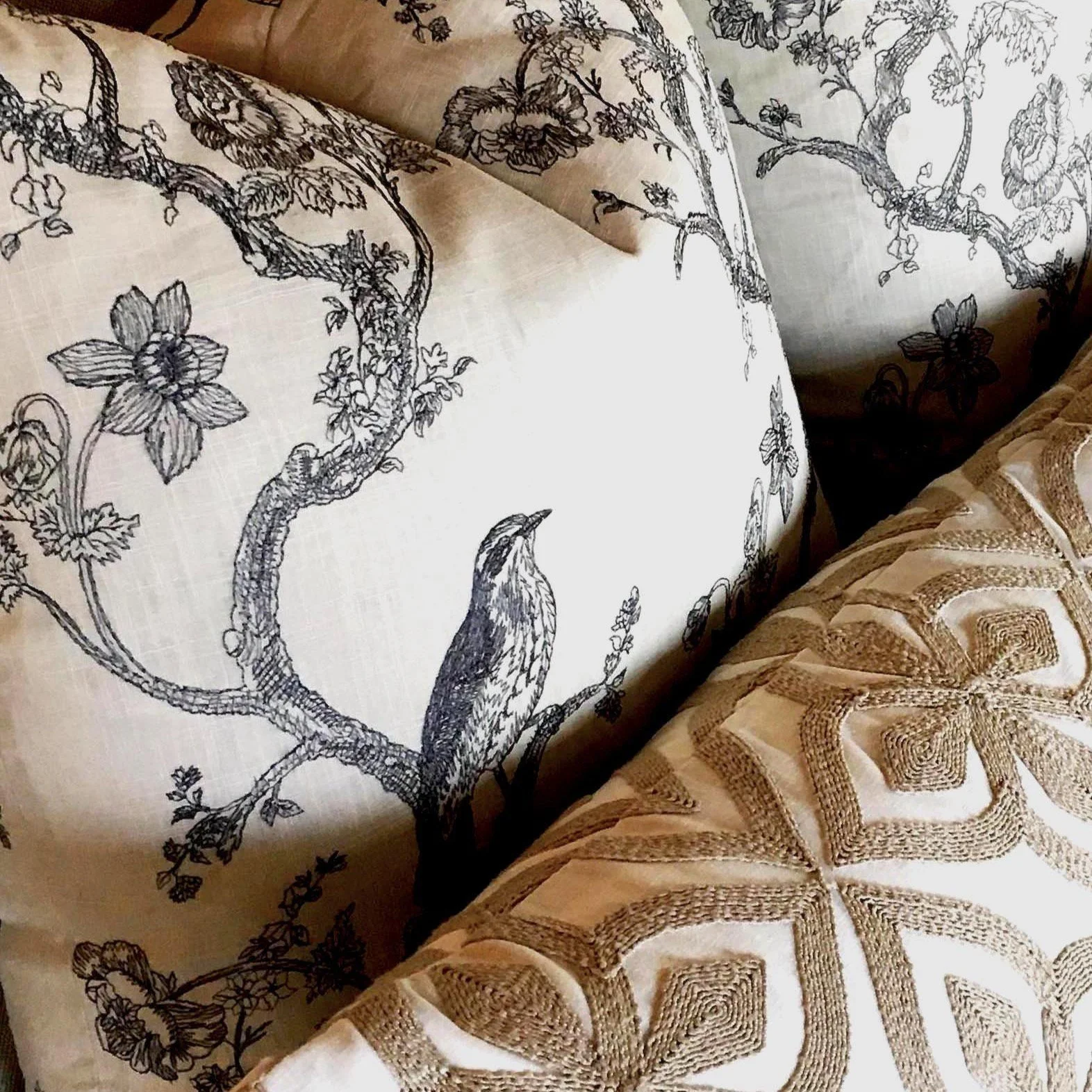 Harris Master Throw Pillows.JPG