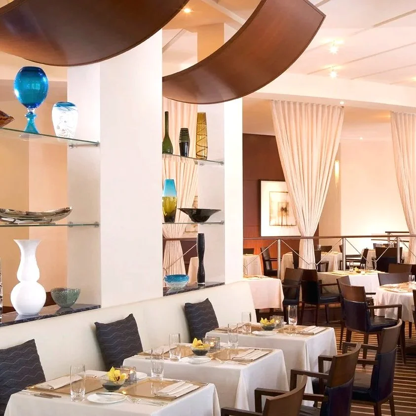 Solu Restaurant + Bar