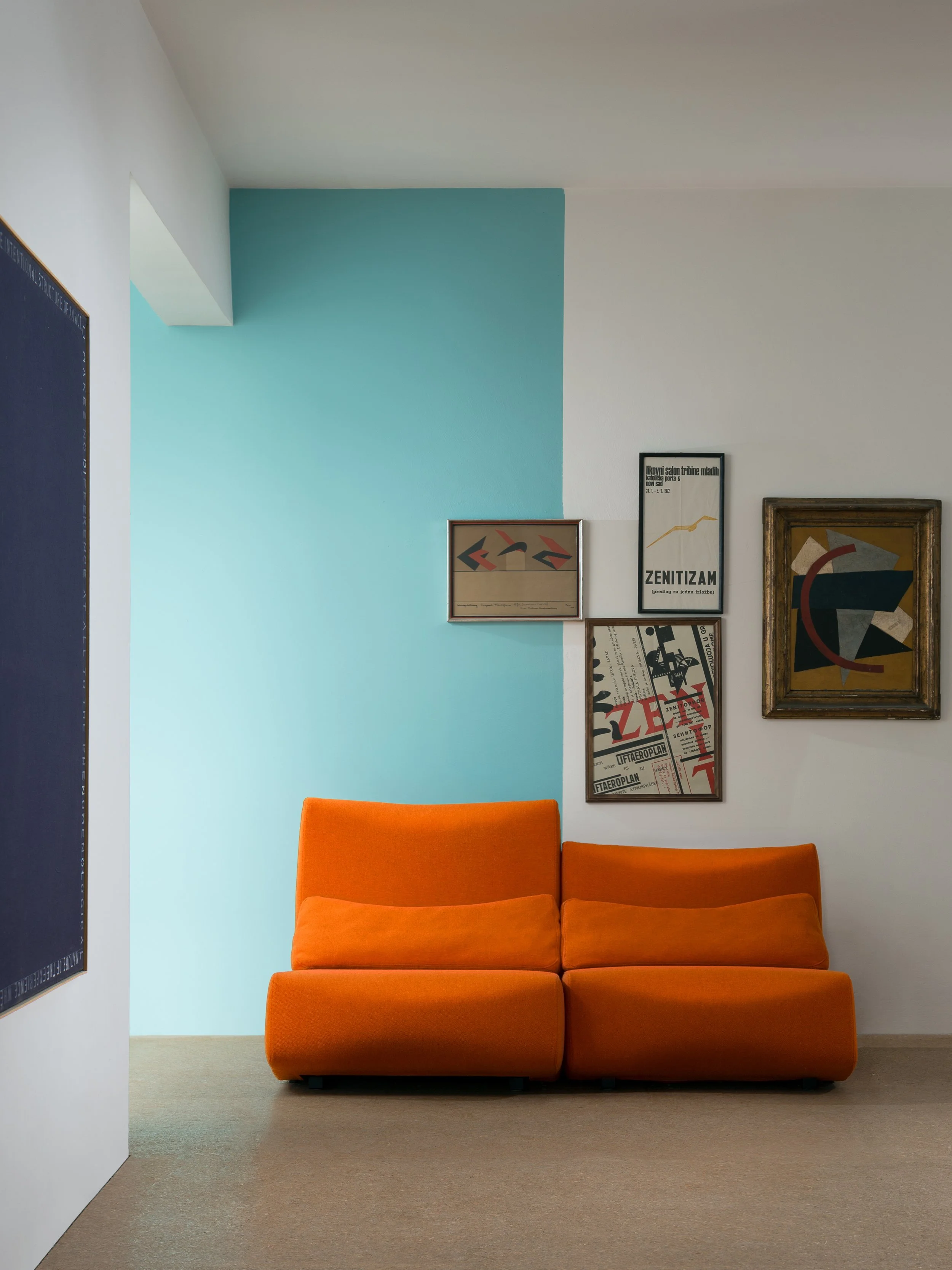 Prostoria_Absent_sofa_3027_3027.jpg