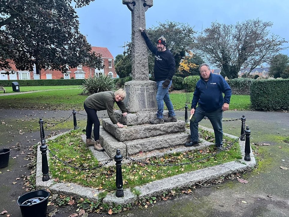 Over the weekend Tobin Plant and friends Patrick and Nickki Huggins carrying out our community engagement. Cleaning the Southwold Memorial in preparation for Remembrance Sunday. We will not forget 🇬🇧