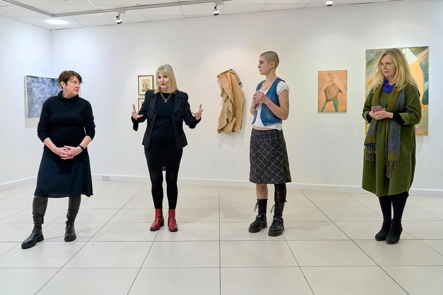 Last month the doors were opened to ‘The Ladder Is Always There’ in @draiocht_gallery and it was mega☘️
Thank you so much to @shellter_artist_collective for the invitation, @draiocht_gallery for all the support & patience, @christina