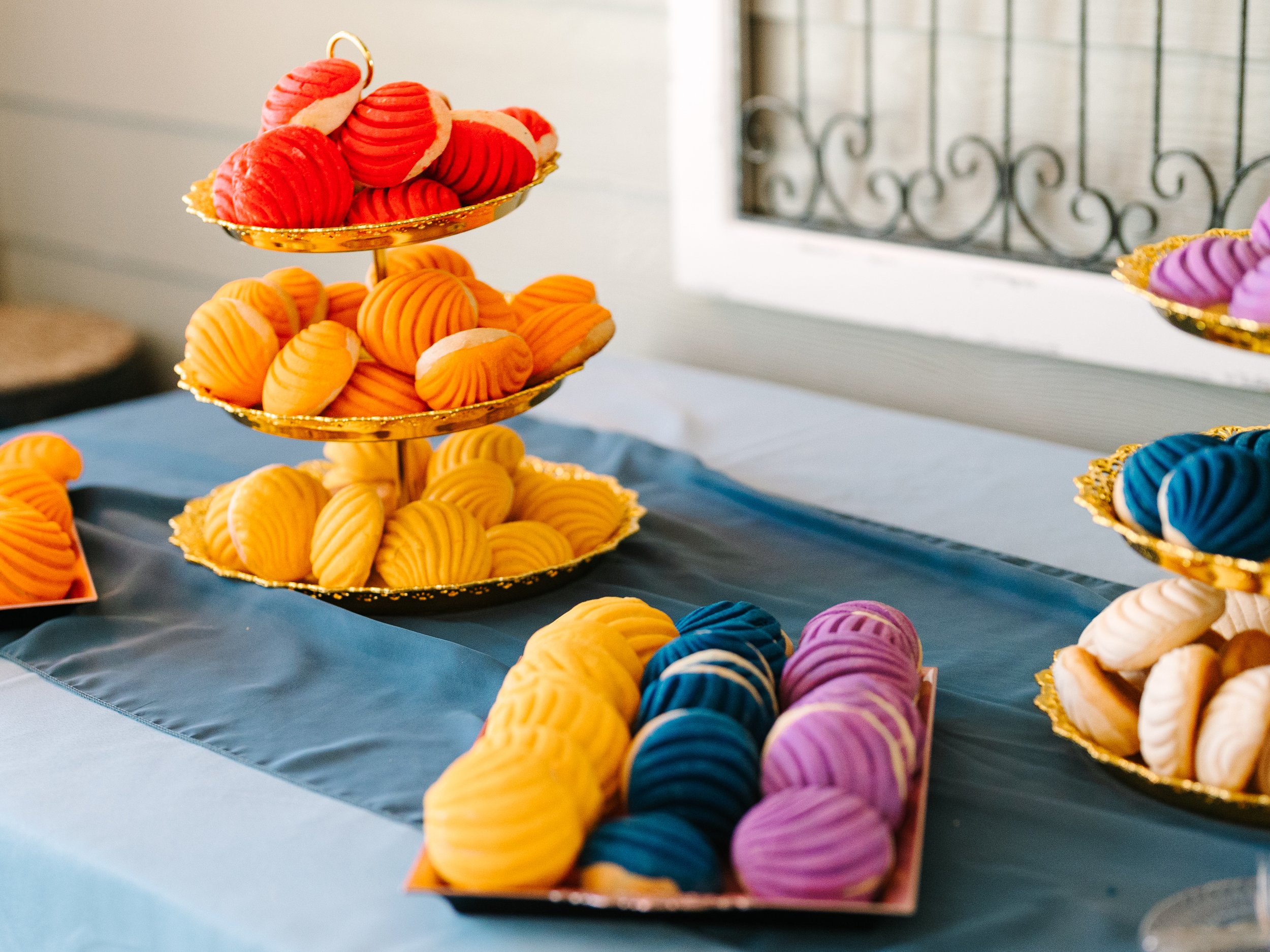 Beautiful reception cookies for wedding guests to enjoy