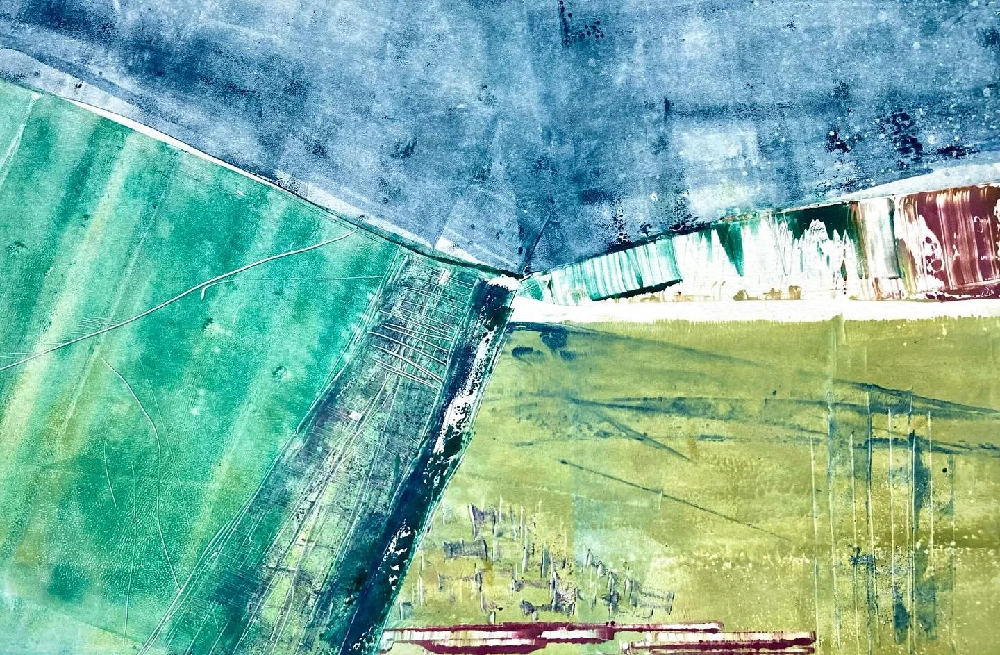 A recent abstract landscape monotype print using my current colour palette #monotype #abstractlandscape #printmaking #printmakersofinstagram #bathprintmaker #bathartist #landscapeartist