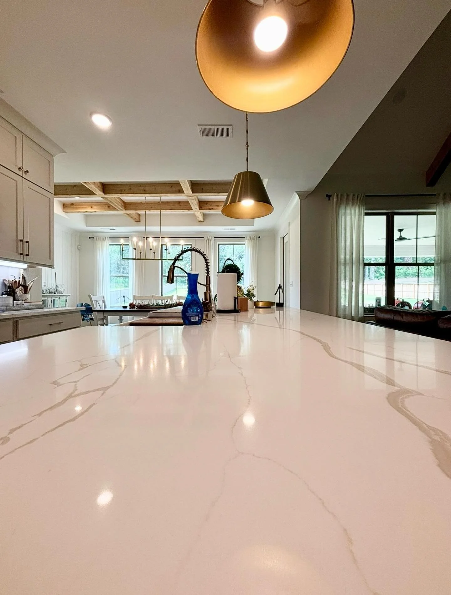 New week, clean slate (literally). 💫 We&rsquo;ll take those weekend chores off your plate&mdash;so you can get back to what matters most. #cleaning #desotocounty #cleaninginspo #sfsg