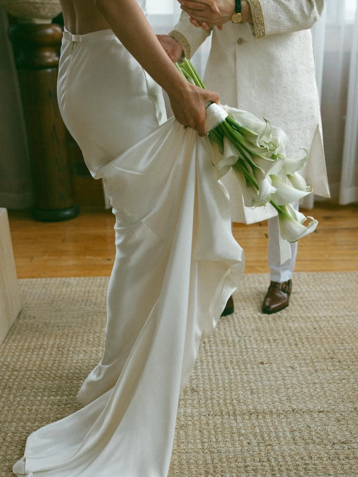 A love that is pure, sweet and so beautifully them.
@scarletoneill 
@junebloomevents 
@loversland