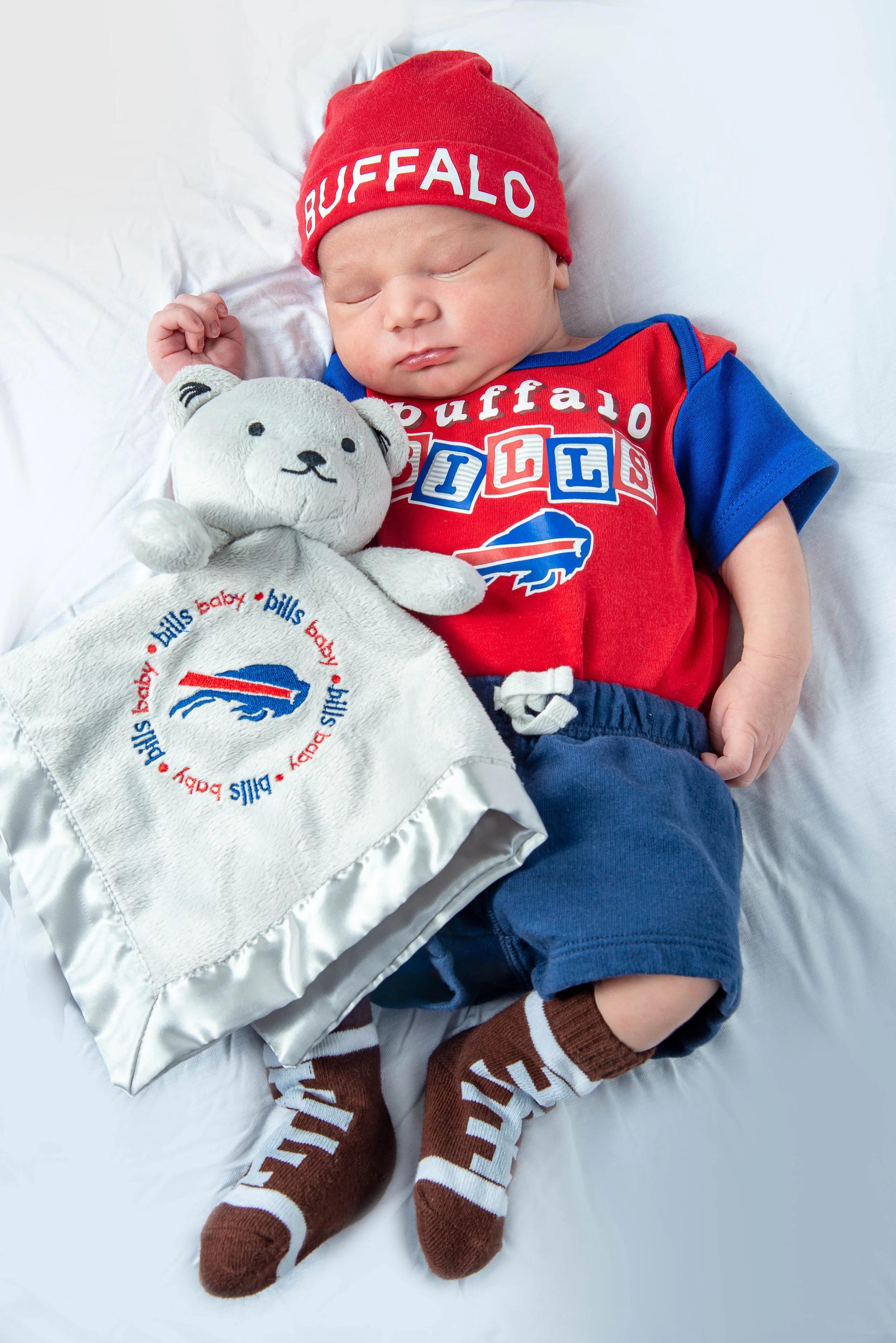 Buffalo Newborn Photography Heather Bellini Baby bear Buffalo Bills Football
