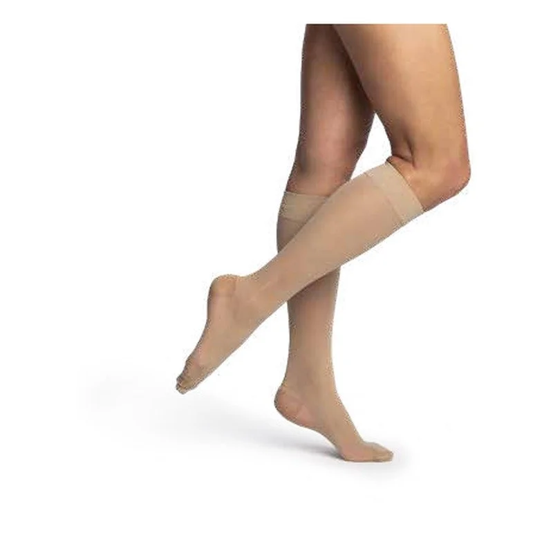 Sigvaris Dynaven Sheer Knee High 15-20 mmHg