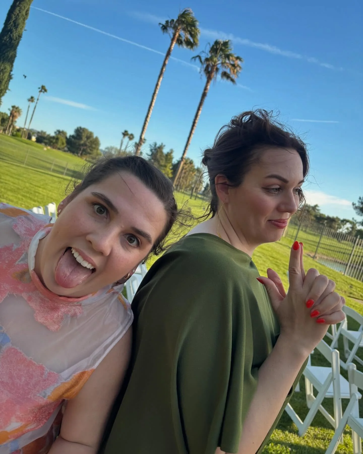 I went to America last week!!!!!!!

Beautiful family wedding, shopping, quiet reading, California sunshine and BASEBALL ⚾️ ⚾️⚾️

(I enjoyed it)