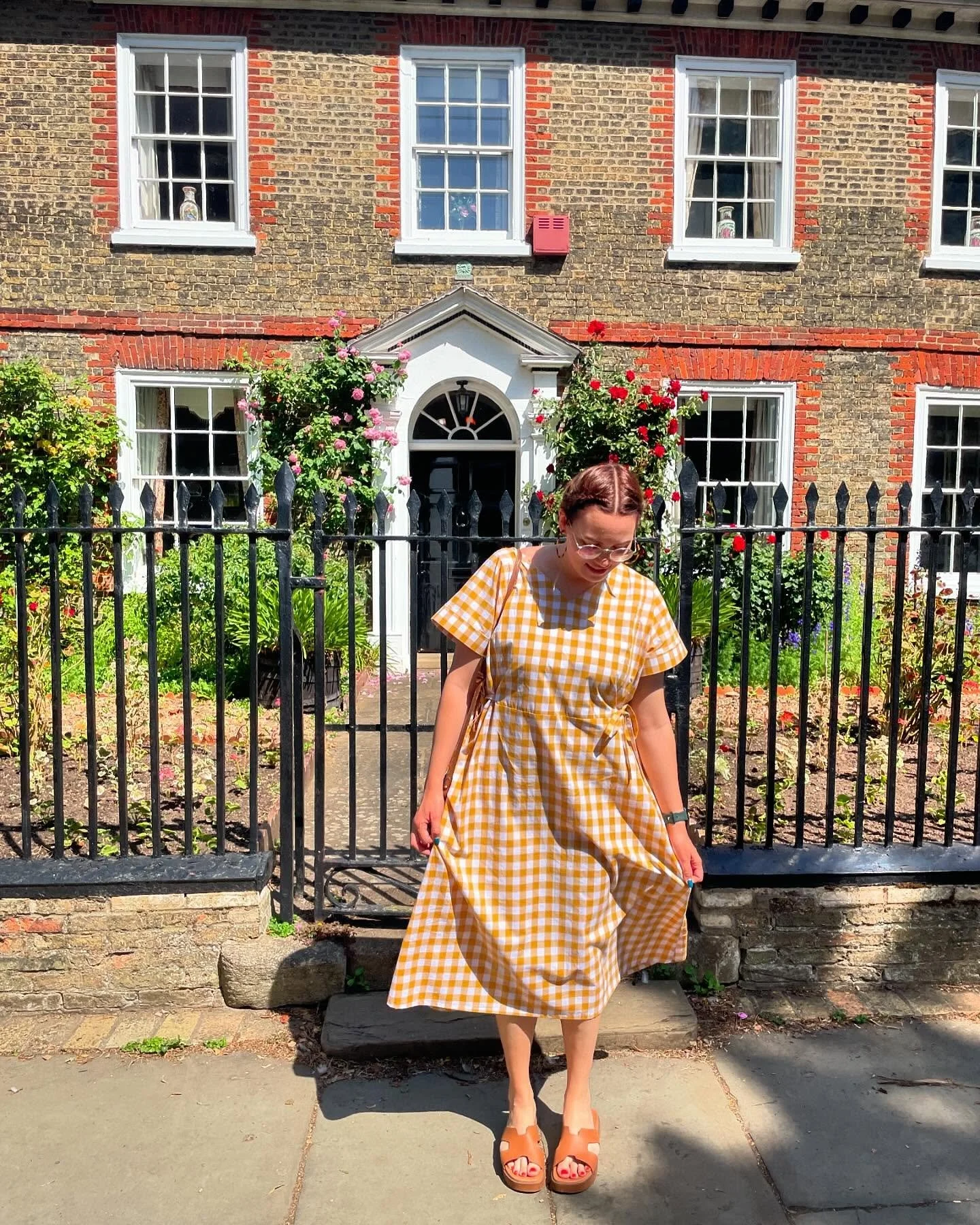 I made this dress!! 🌻💛🍋⭐️

This is the first dress I&rsquo;ve made following digital instructions rather than with hands-on help and it was TRICKY. The amount of slices that are in the fabric that I then had to discreetly stitch up is astonishing 