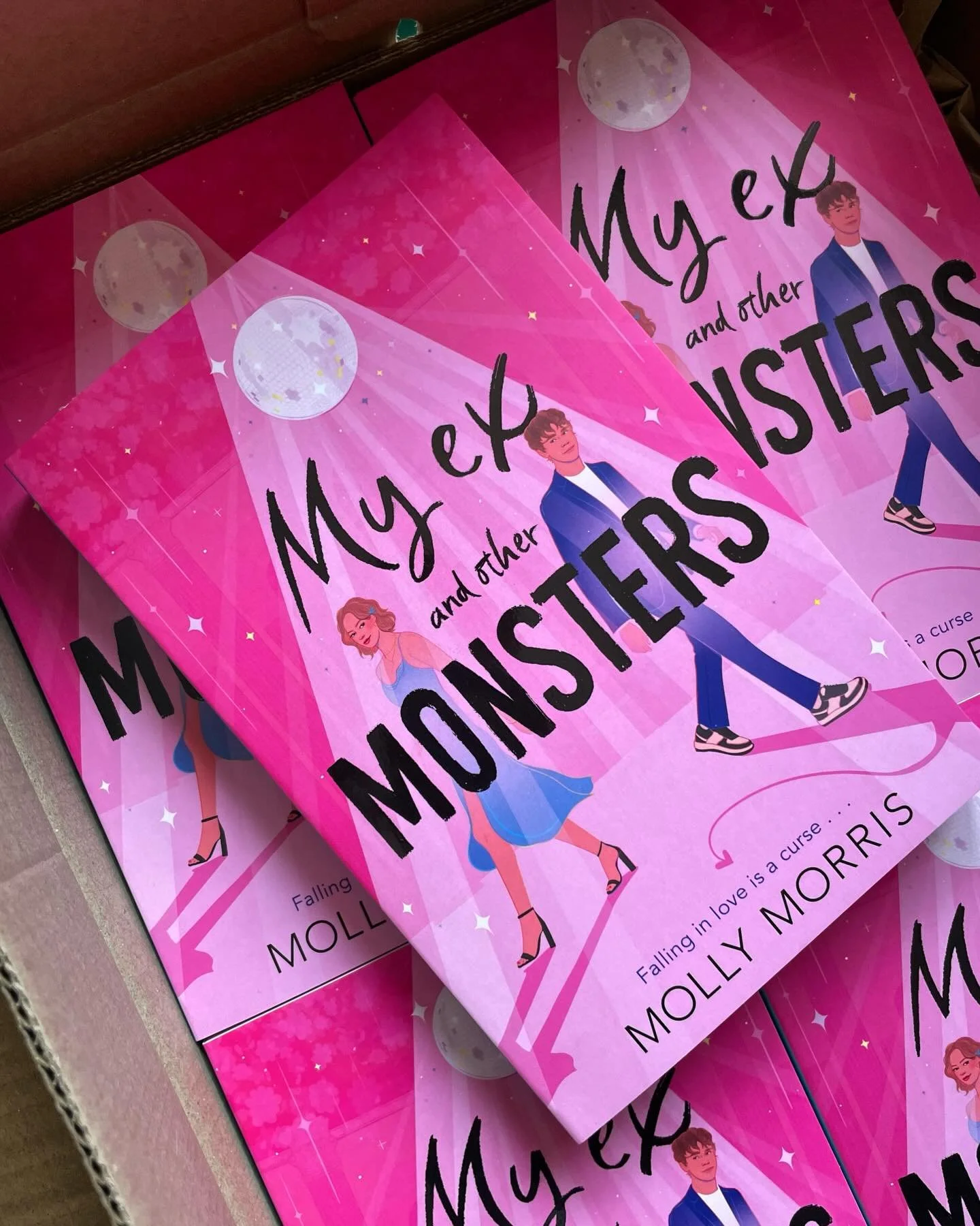 Special delivery!! 💌💕🙊

Author copies of MY EX have arrived, which is making this whole fourth book thing suddenly feel very very real 😱

The book comes out next Thursday, but if you wanna grab a copy earlier, I&rsquo;m doing a couple events wher