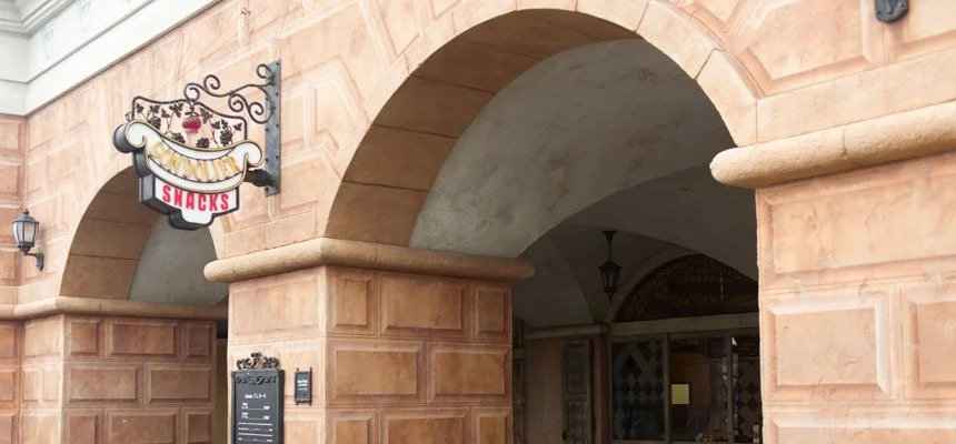 Host Agency vs Independent Commission Rates