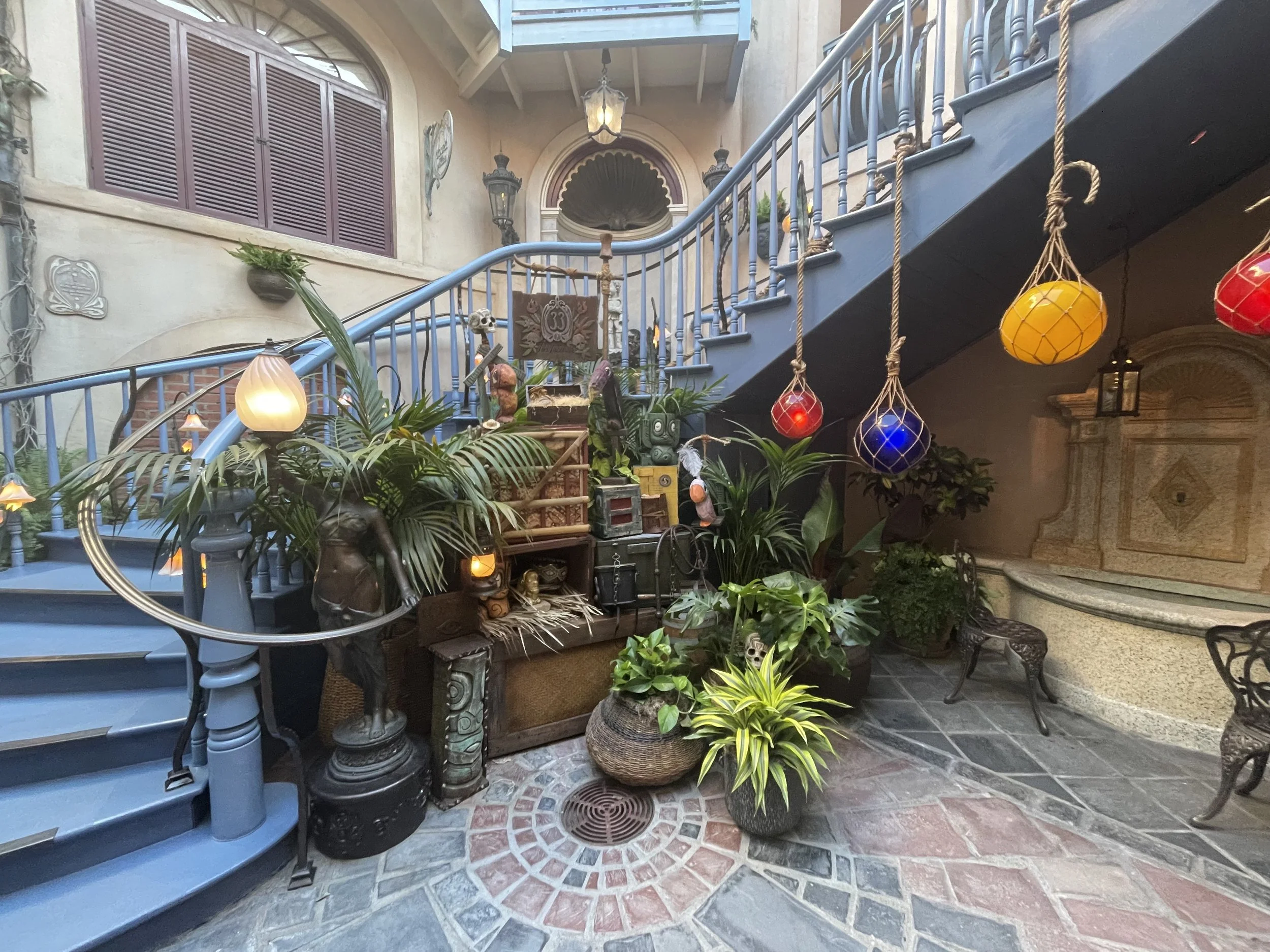 Club 33's Seasonal Transformations
