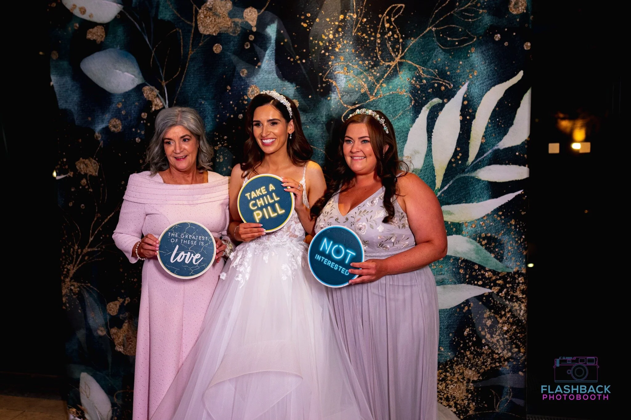 Wedding planning is in full effect! We offer some great photobooth experiences that your guests are sure to love! 
.
.
.
#okcphotobooth #weddingseason #photobooth #okc #photoboothrental #edmondphotobooth #oklahomaphotobooth #weddingphotobooth #tulsaw