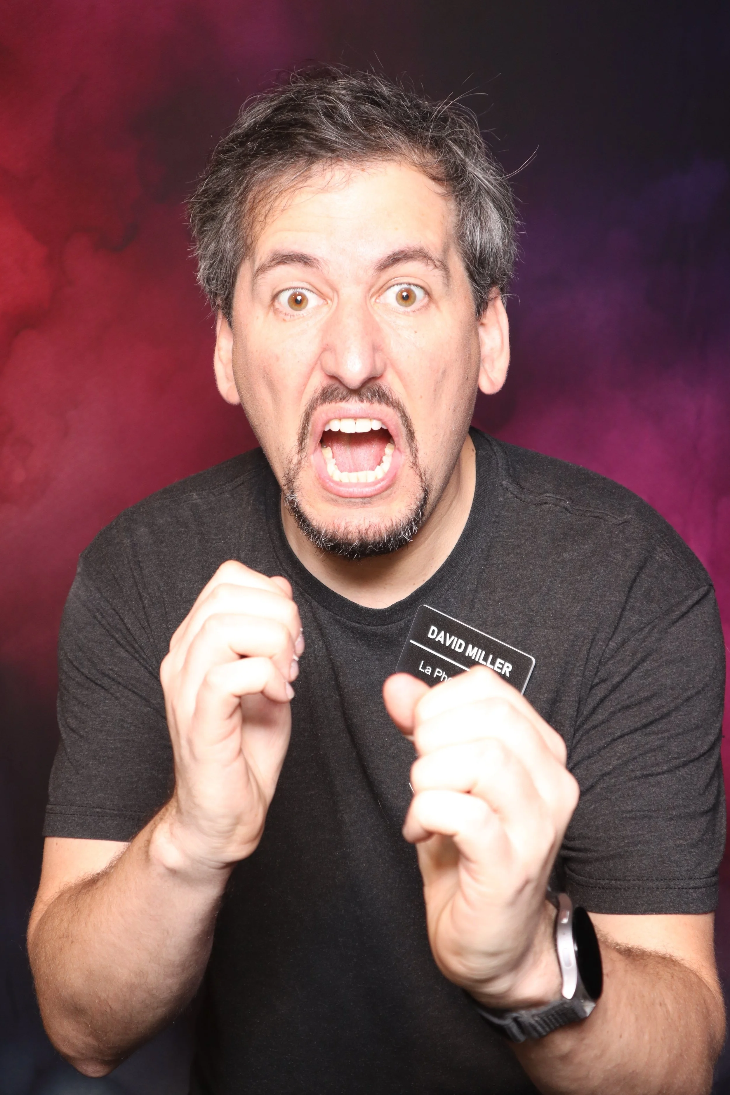 man posing surprised for lenticular photo booth oklahoma city