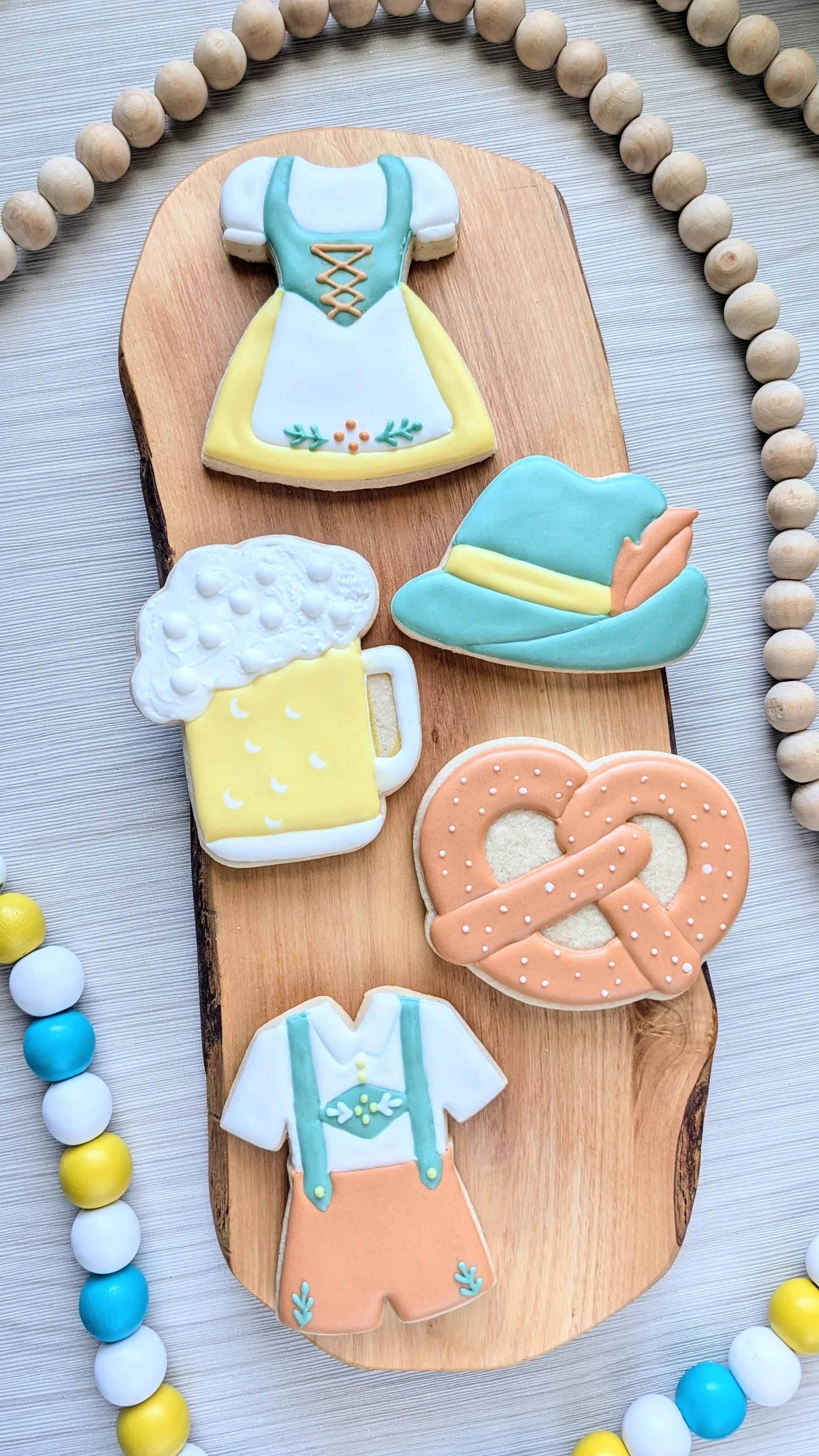 An Oktoberfest Cookie Decorating Class-Saturday, 10/10