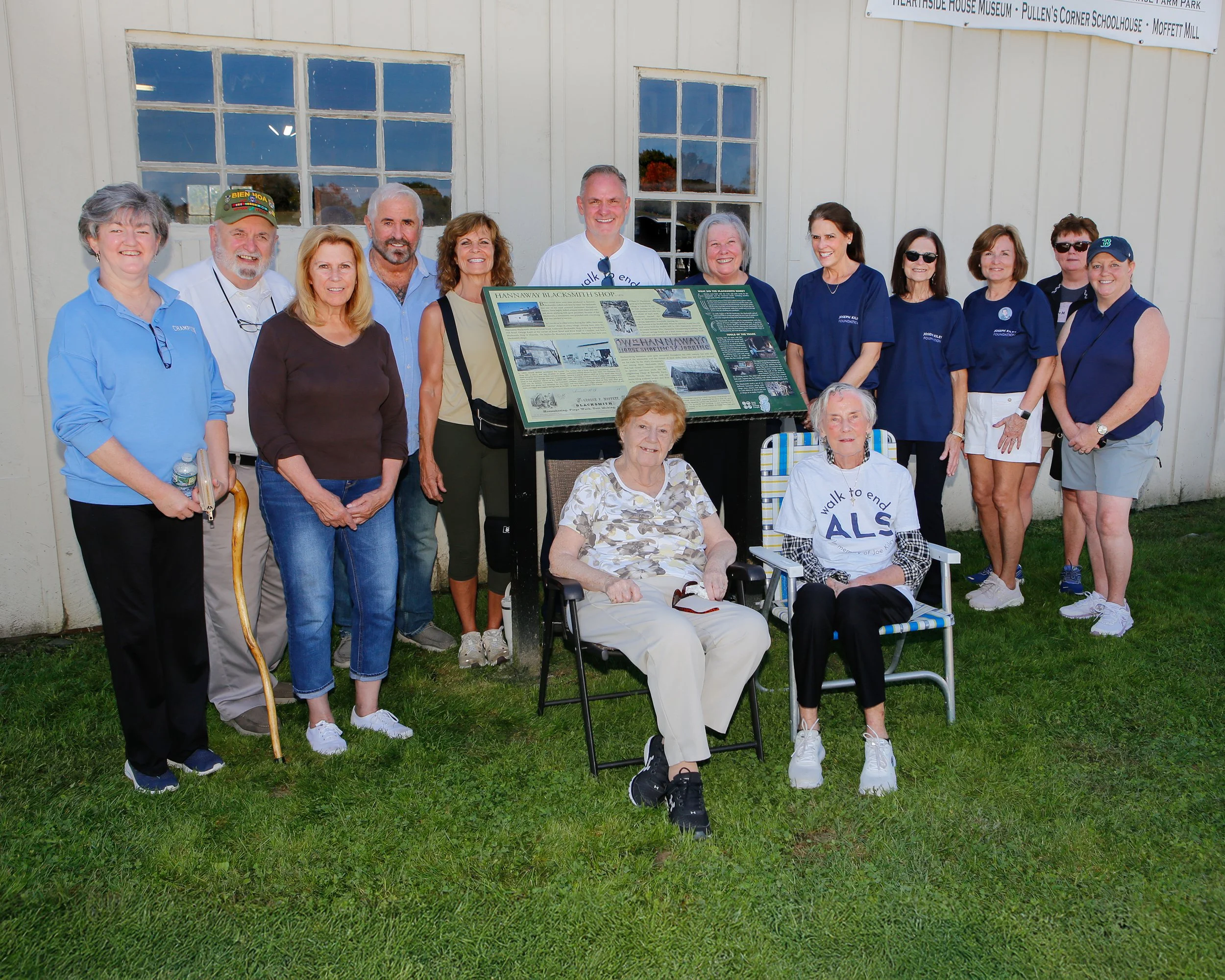 als-walk25-210b-8X10.jpg