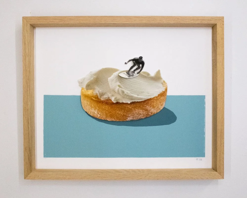 Cream Cheese Surfer 20x16