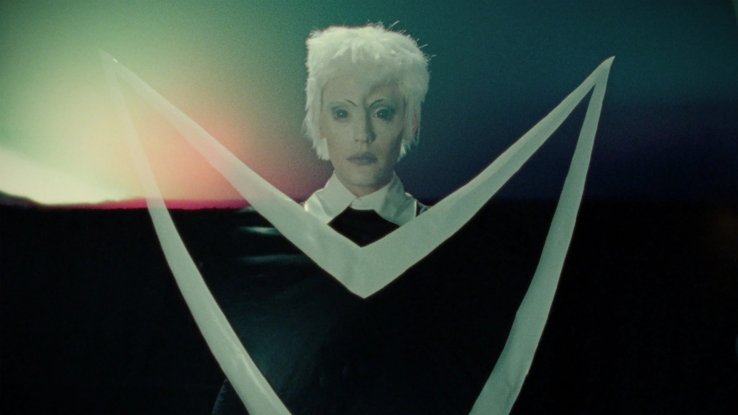 UNI AND THE URCHINS "POPSTAR SUPERNOVA" EXCLUSIVE VIDEO PREMIERE