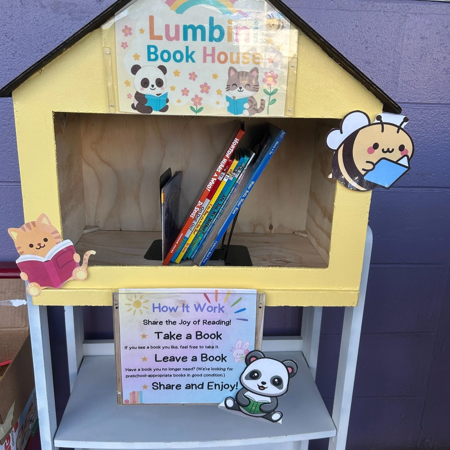 📚 Let&rsquo;s Share Books Together!

We have a book box at the entrance.
If you see a book you like, feel free to take it home and enjoy.
If you have books at home that you no longer need, please share them with other children and families.

We star