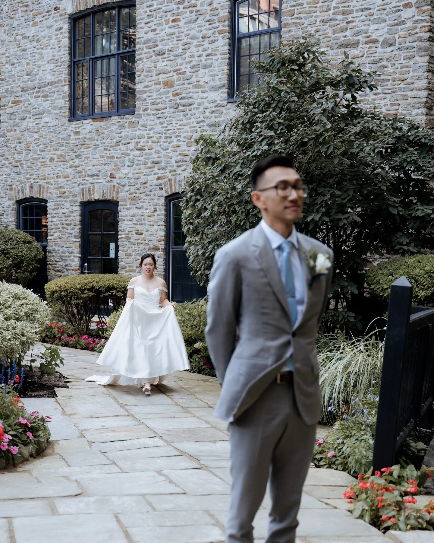 E &amp; S at Old Mills 

Second shot for @carlotorresphoto 

#torontoweddingphotographer #torontoweddingphotographer #torontoweddings #weddingphotographers #2026brides

wedding | Toronto | brides | Toronto wedding photographer | Toronto wedding photo