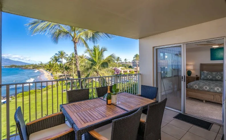 2/2 Central & Luxurious Beachfront Vista