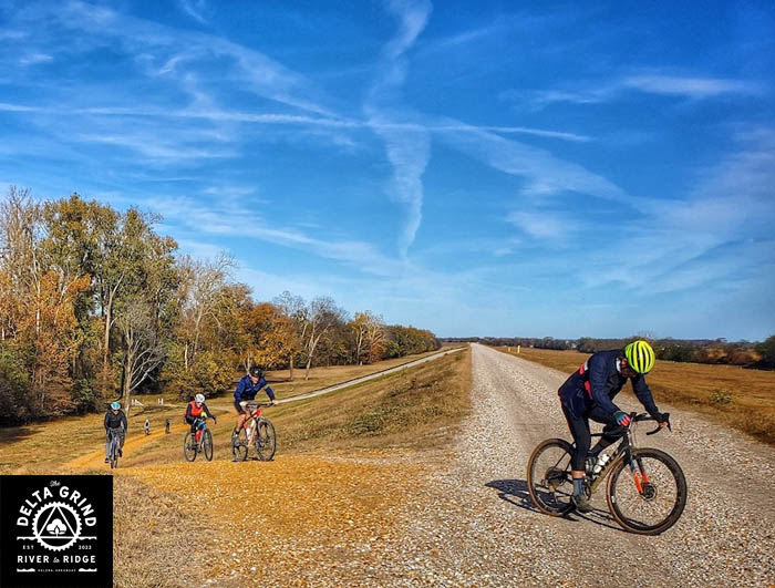 Mississippi River Levee_photocredit_Joe Jacobs.png