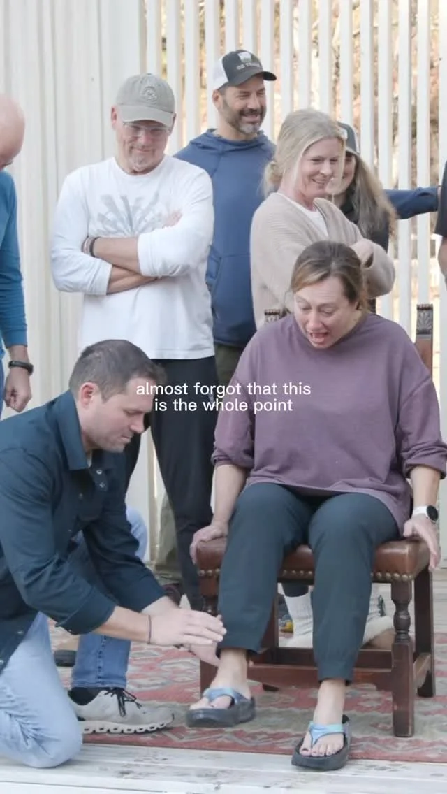 TWO WEEKS UNTIL BIRDEYE GRAVEL 2025 NOV. 7-9th!! π
There’s no hum of traffic. No headlines. No screens lighting your face. Just gravel crunching under tires, a campfire cracking through the quiet, and roosters to wake you up in the morn