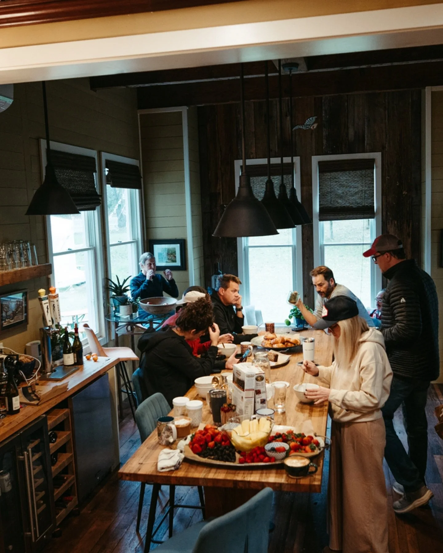 TODAYS THE DAY!! 🤩🙌🍁🍂

Birdeye Gravel starts tonight and we are so excited to see all of you. Whether you&rsquo;re biking, driving, or flying in, let us see where you&rsquo;re coming from! 

(There&rsquo;s still time to buy tickets for Saturday!)