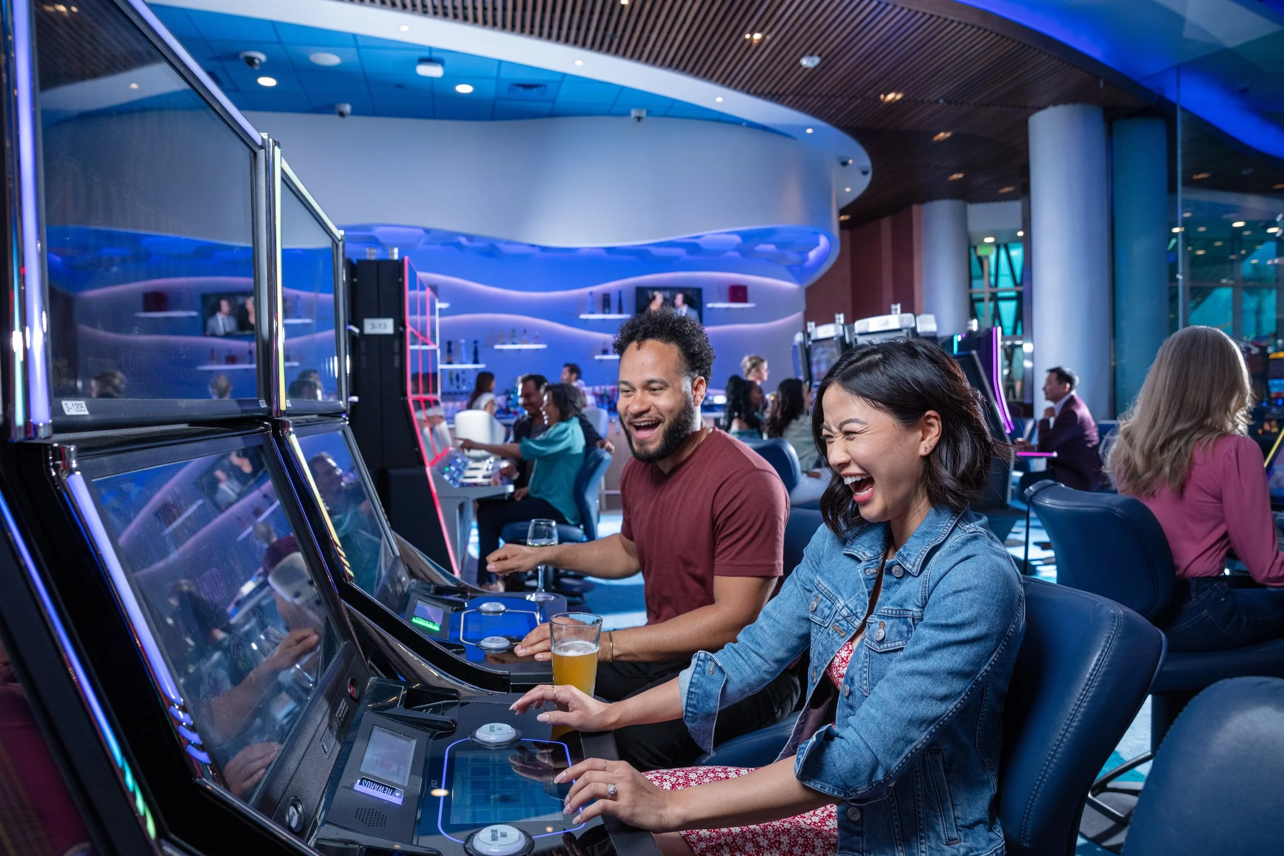 CASINO-FLOOR-1086.jpg