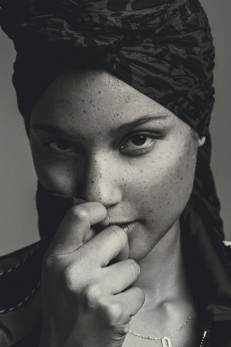 Alicia-Keys-Inside-1.jpg