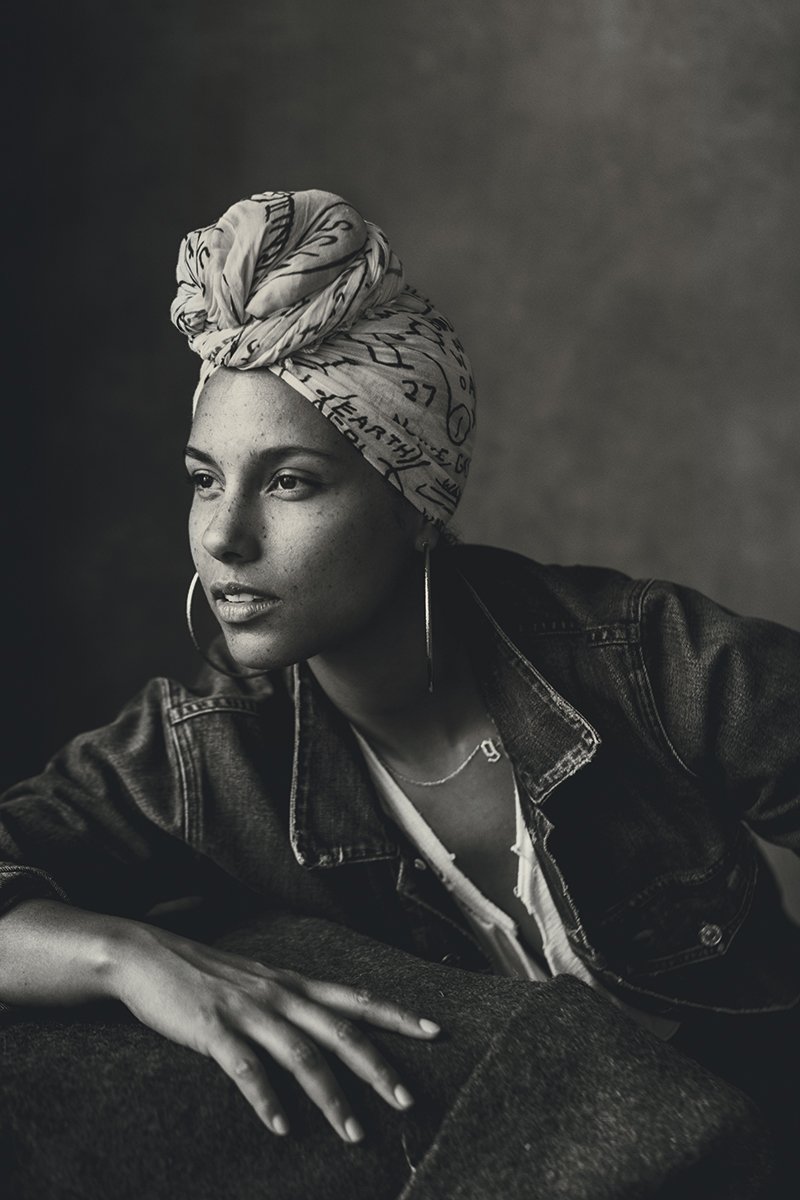 Alicia-Keys-Inside-3.jpg