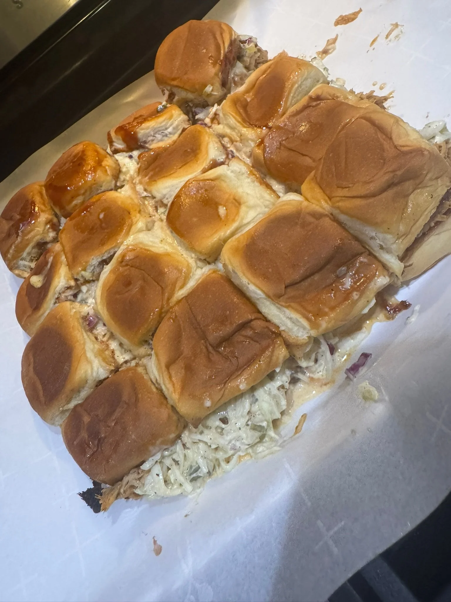 Pulled BBQ chicken sliders