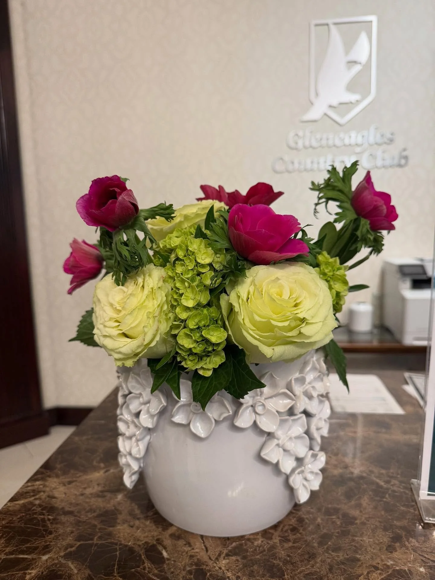 Love the container - all sorts of textures! Making the concierge bright!