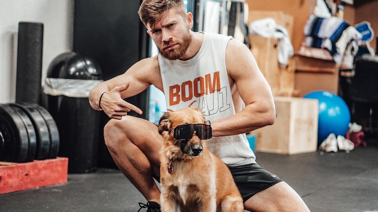 We love our gym doggos! Furry friends are always allowed at the gym - just gotta make sure they look as stylish as Jay!