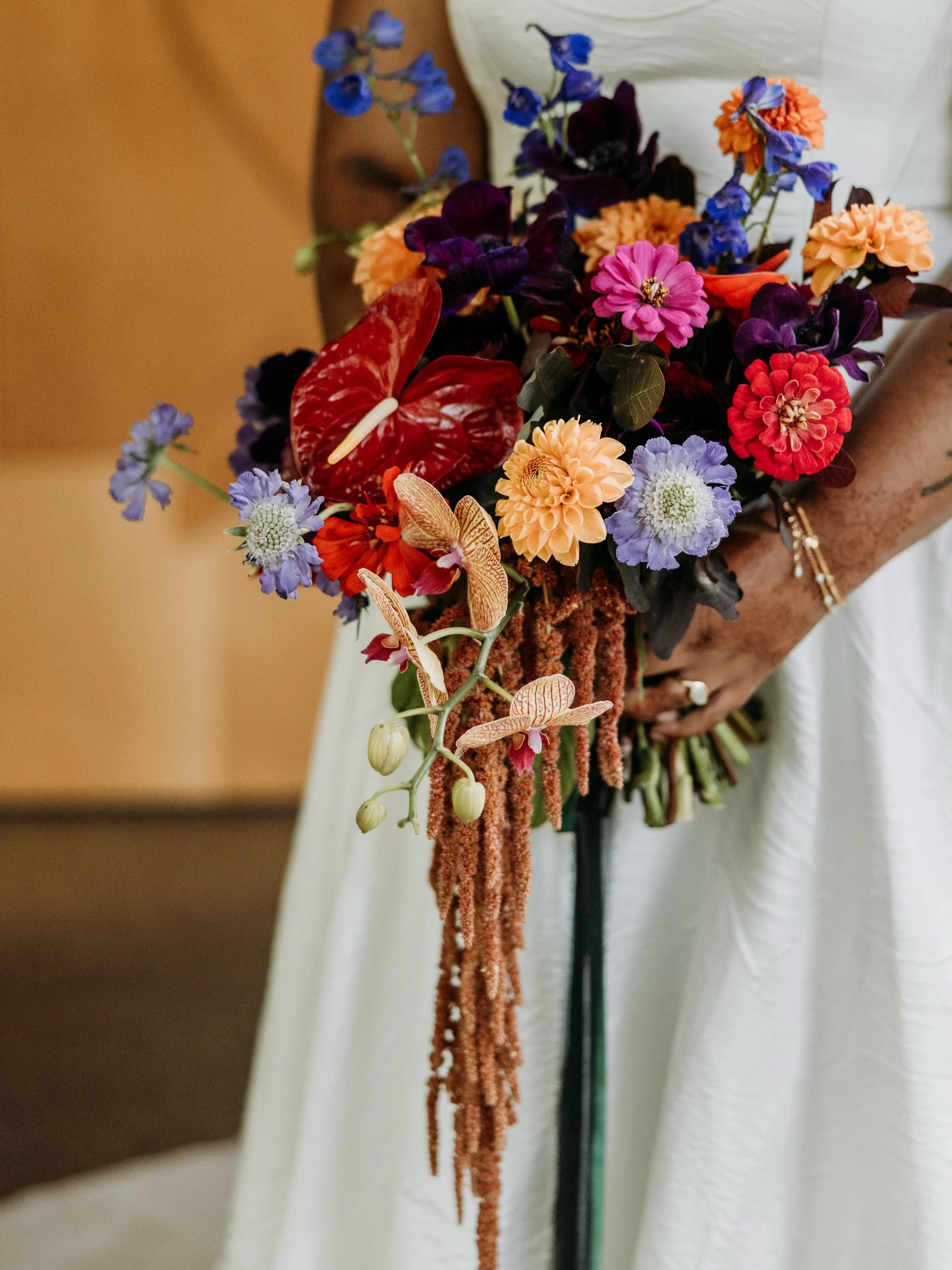 This was the perfect end to the 2025 wedding season! The perfect medley of colours in this fall bouquet. 

I still have some availability for 2026 and am booking into 2027! Reach out for all your flower needs 🌼

📸: @leahkathrynphoto