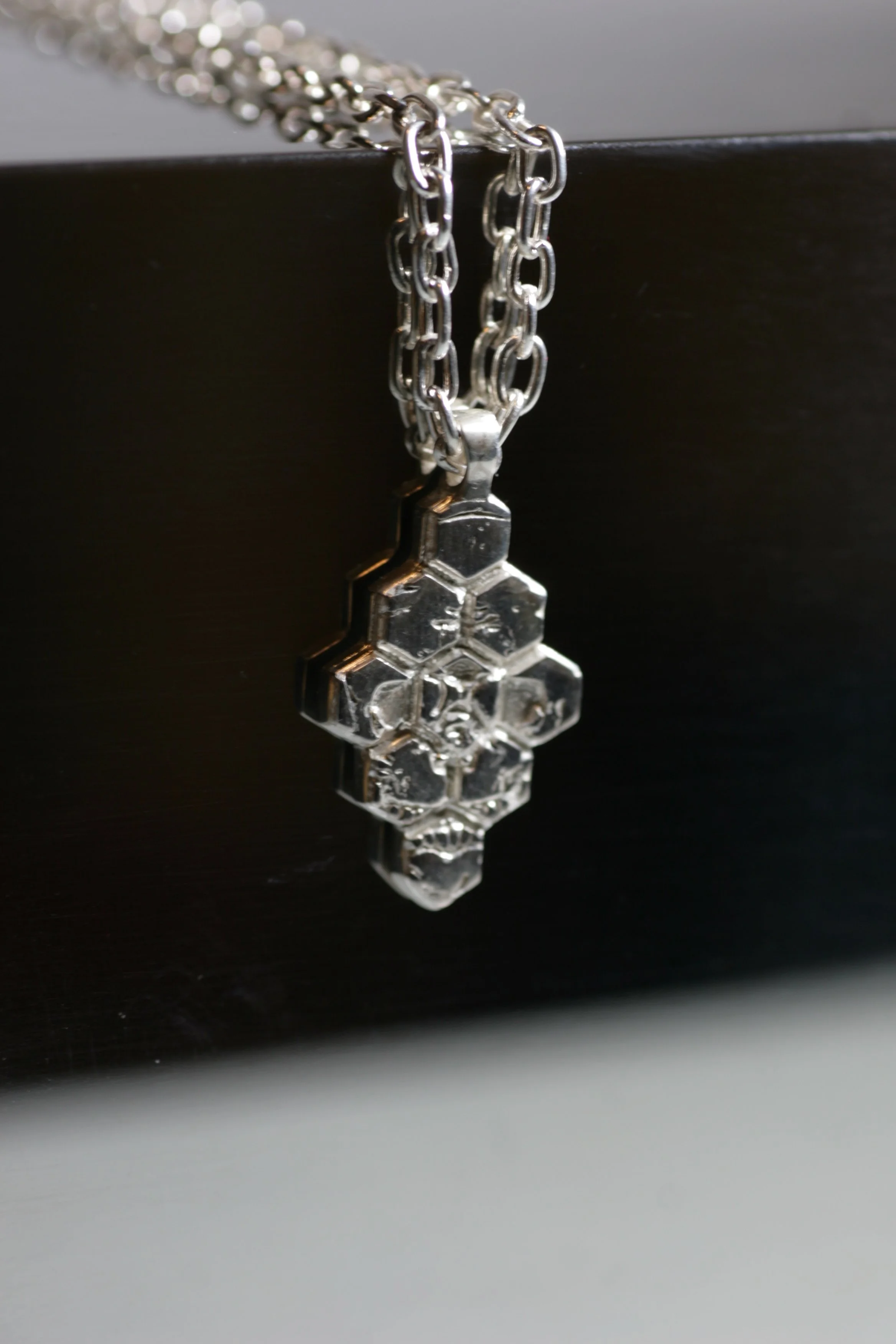 Honeycomb Relic Pendant