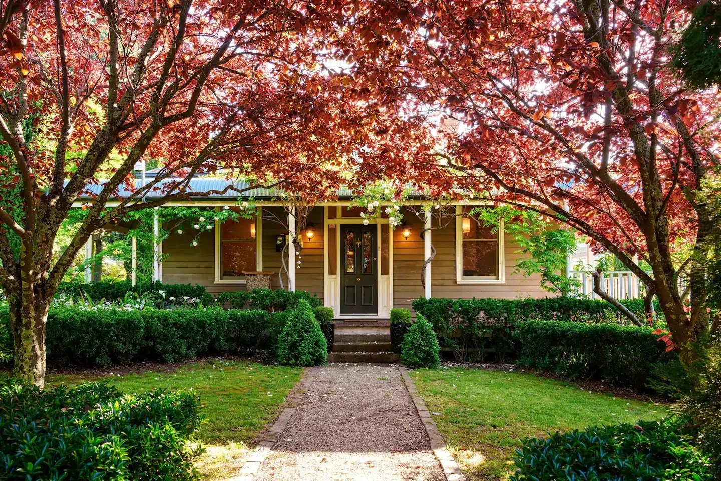 Malakoff House (front exterior). Click to see more.