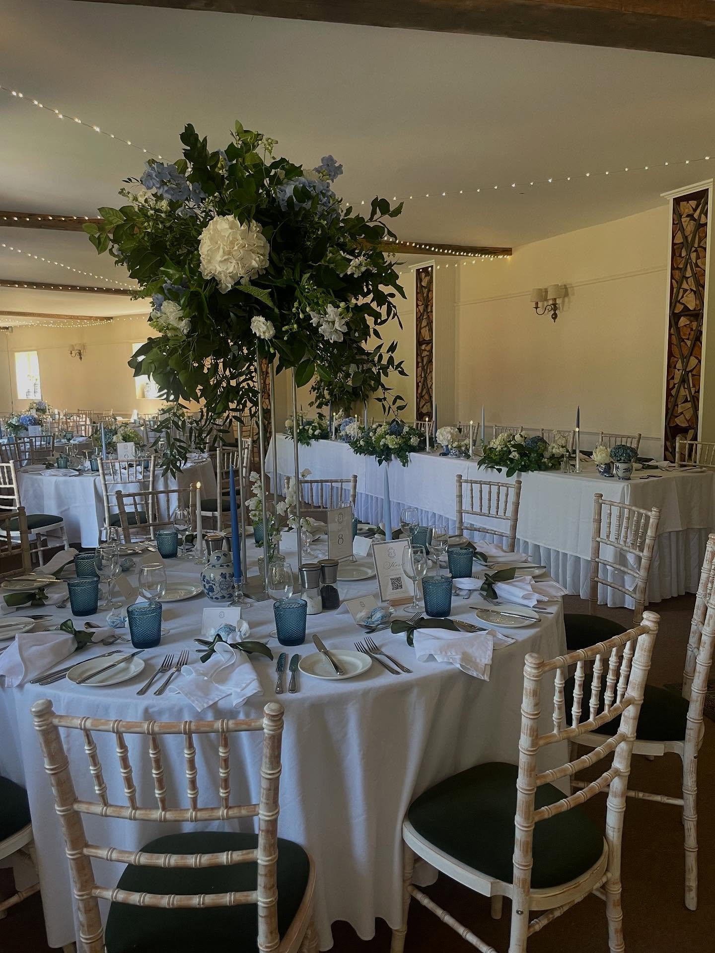 There was a definite Mediterranean vice to yesterdays wedding @lissanourecastle for Ellie and Harry. Family and friends provided the countless blue and white ginger jars which we filled and styled in various areas through the venue. Blue and white hy