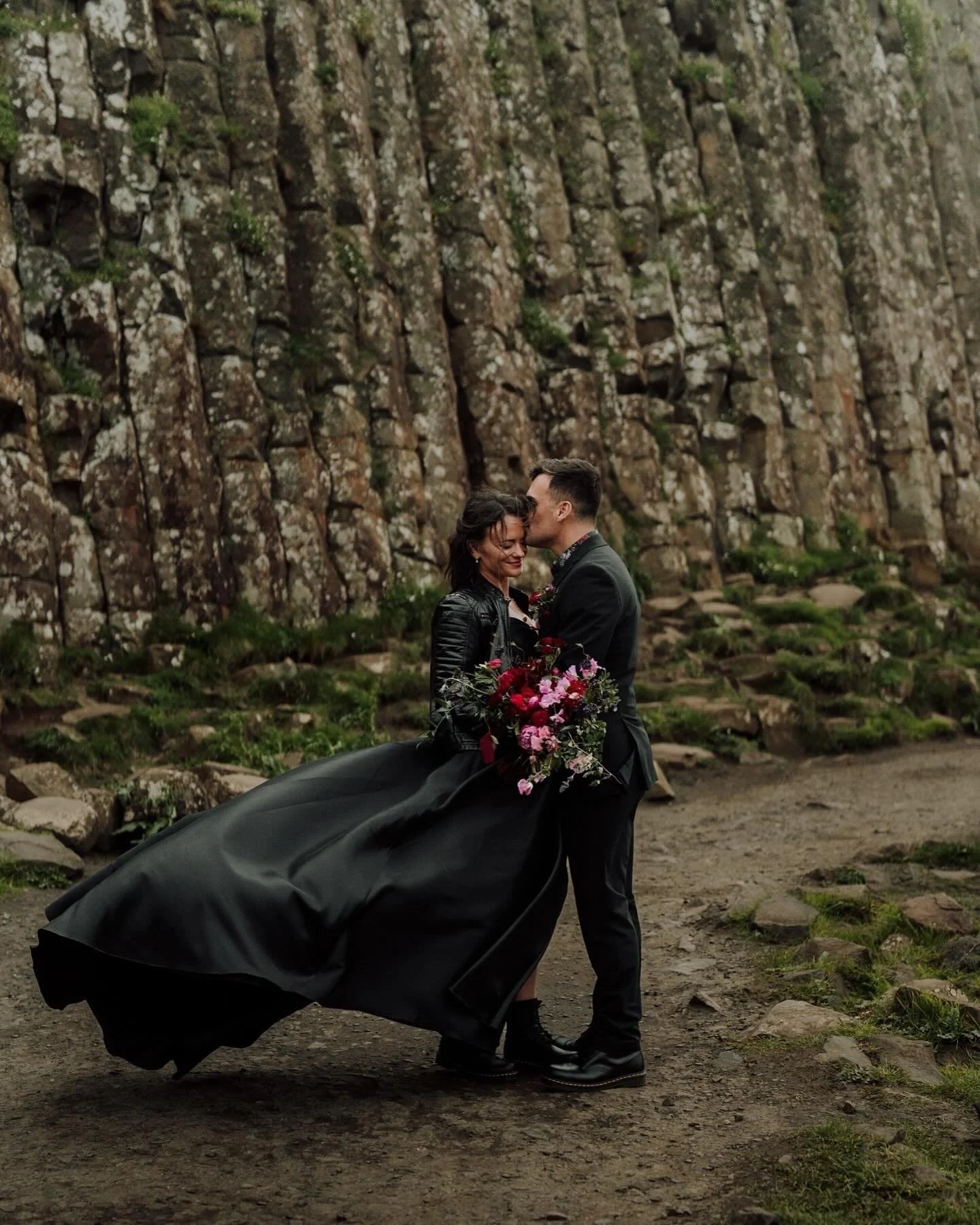 @elle__challis Another little sneak peek 🖤 and still not fully believing this was real life. 

@cinematictide 
@victorianafloralartistry 
@paulshevlinmusic 
@moonlightbridal 
@drmartensofficial 
@kimannesley.hair