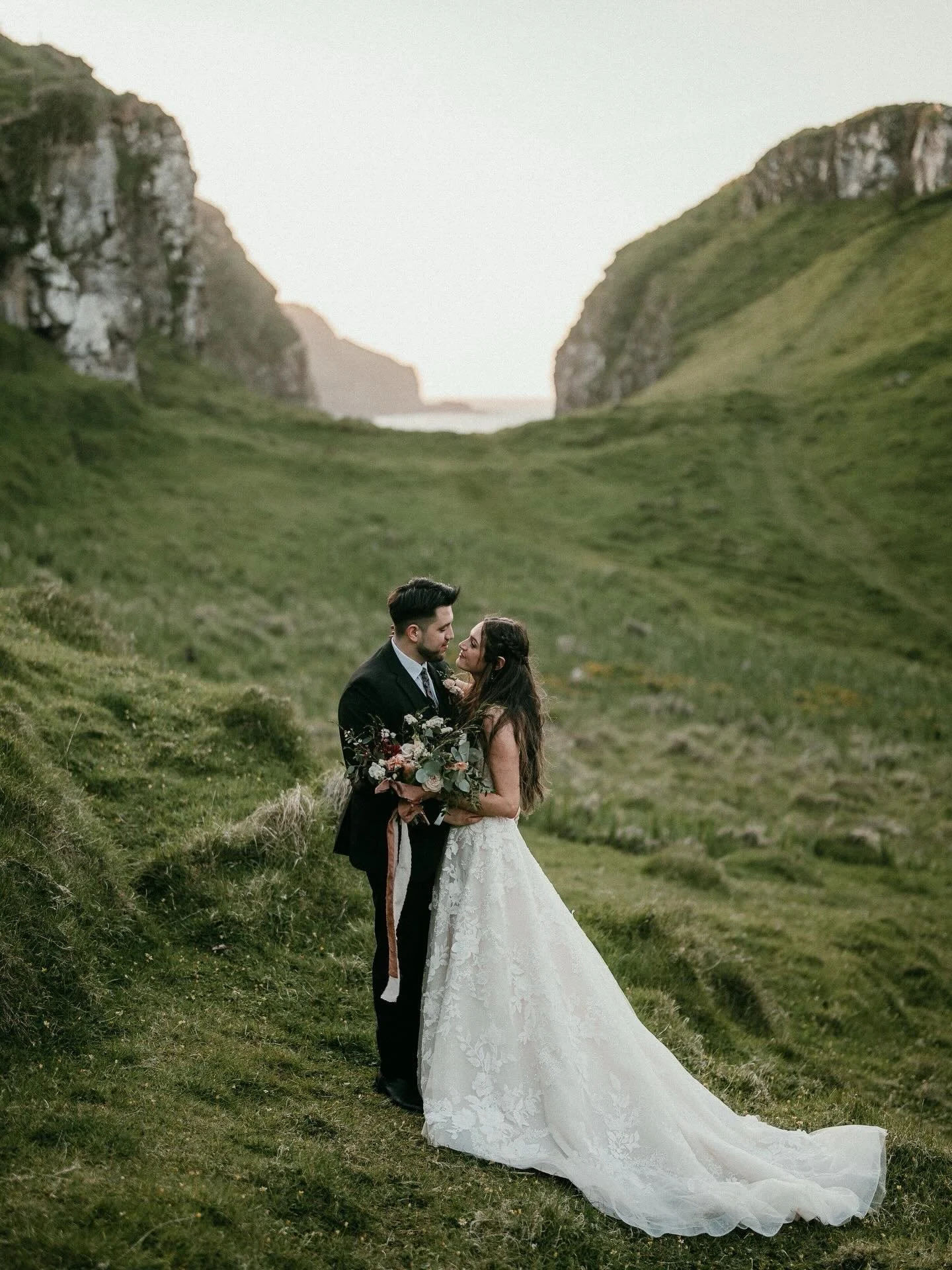@robdight Northern Ireland elopement planning has only one challenge and that is trying to narrow down the locations you want to explore! This is why so many of my couples spread their elopement experience over a couple of days. There are too many am