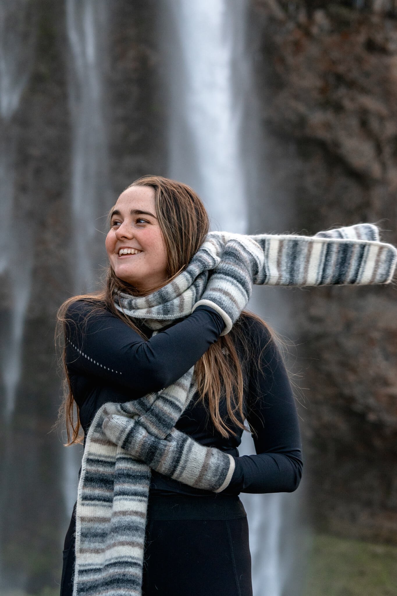 gilsá-icelandic-wool-scarf-WEB-2.jpg