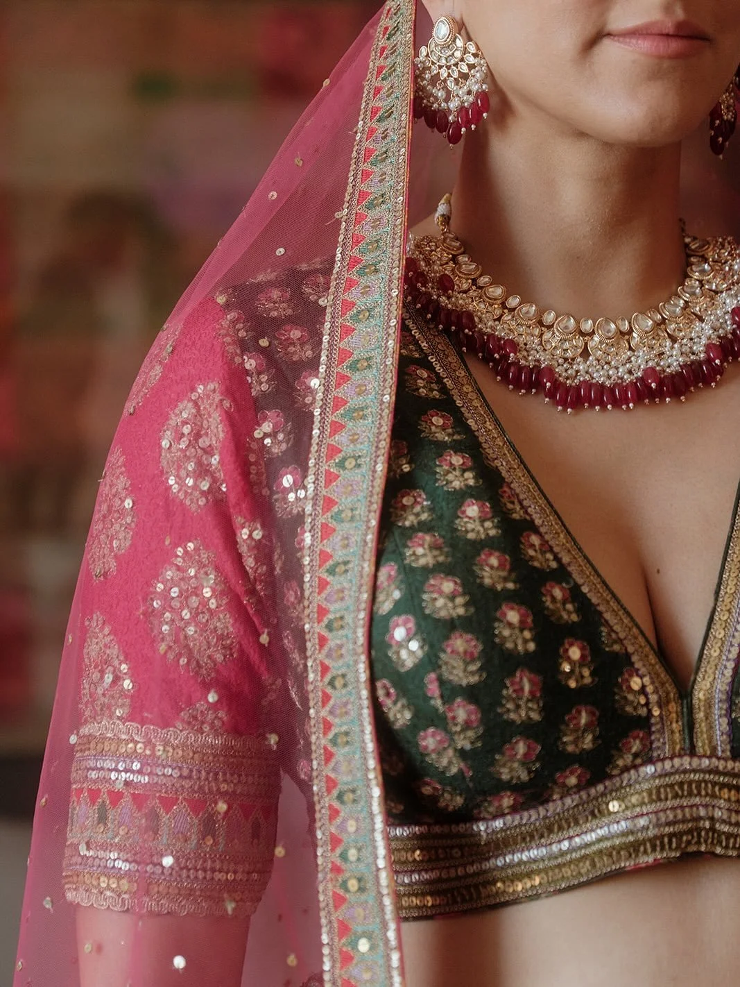 Barat - Hindu elegance - Black tie ✨

Planning &amp; Styling @beyondthepines_weddings
Photographer @latophotography 
Wedding assistant @agenceloma
Venue &amp; Catering @chateau.engalin 
Celebrant @pandit_shyam_das
Floral designer @jungleutopia
Hair &